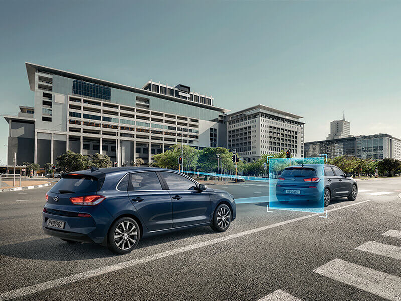 Hyundai i30 PD FCW 800x600