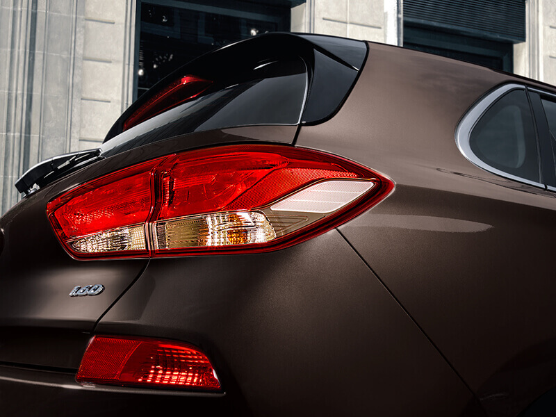 Hyundai i30 PD rearlights 800x600