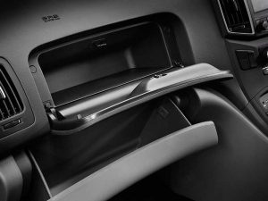 Hyundai iload tq3 int d glove box 800x600